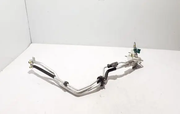 Volvo C40 Air conditioning (A/C) pipe/hose 32352958