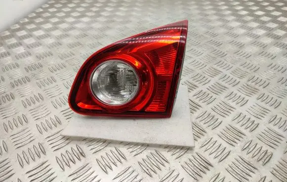 Nissan Qashqai Tailgate rear/tail lights 26550JD800