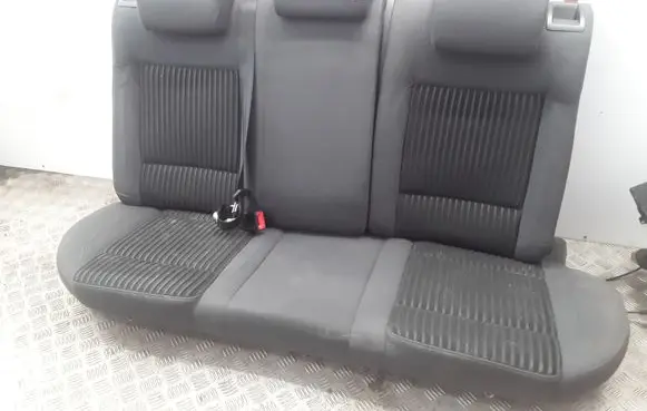 Volkswagen Golf V Rear seat 