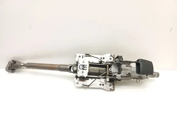Steering wheel axle set