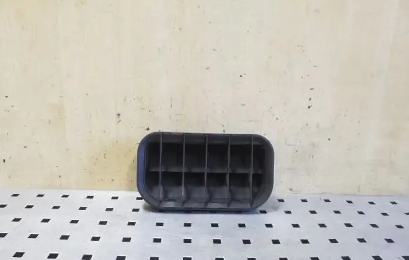 Audi TT TTS Mk2 Quarter panel pressure vent 4A0819181
