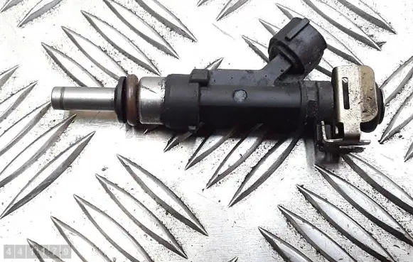 Fuel injector
