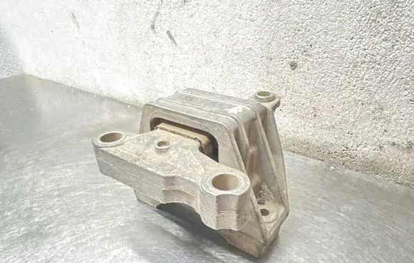 Saab 9-3 Ver2 Engine mount bracket 12785090