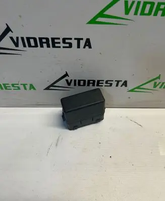 Nissan Qashqai Relay mounting block 64200049