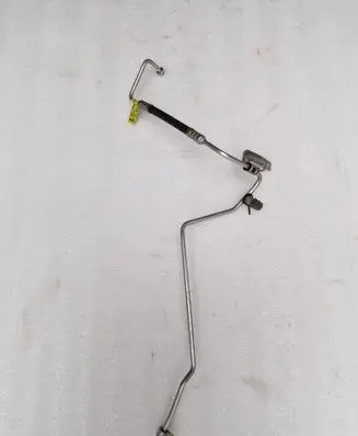 Air conditioning (A/C) pipe/hose