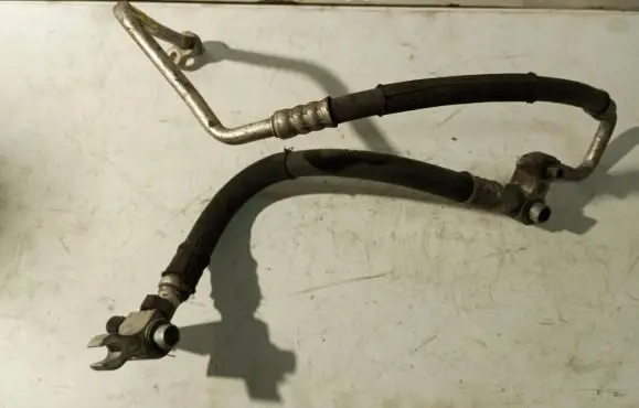Opel Vectra C Air conditioning (A/C) pipe/hose 24402588