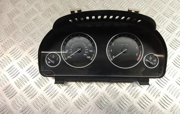 BMW 5 F10 F11 Speedometer (instrument cluster) 9291412