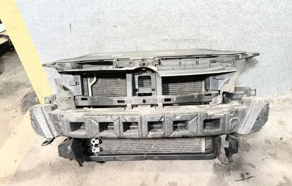 Volkswagen PASSAT CC Radiator support slam panel 3C8805588B 3C8807248D 3C0807109C