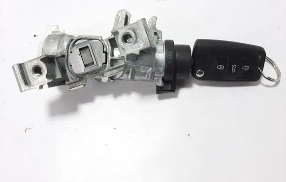 Volkswagen Golf VII Ignition lock 5Q0905865A 1K0905851