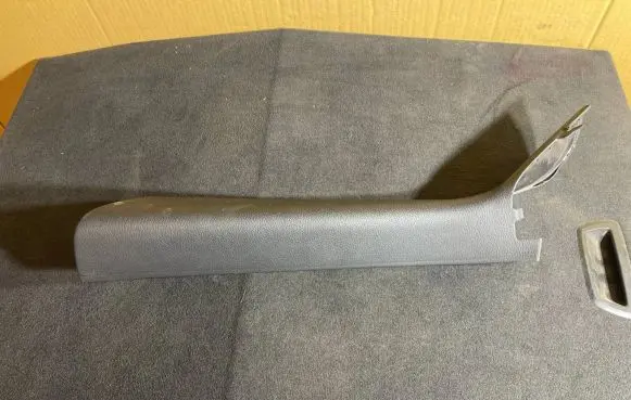 BMW 6 F12 F13 (A) pillar trim 7226443