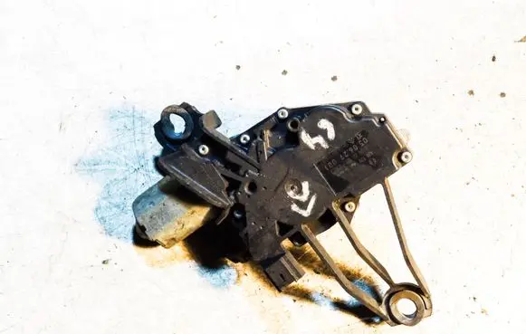 Citroen C4 I Rear window wiper motor 0390201807 9646803180