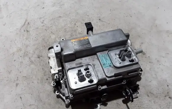 Hyundai Ioniq Voltage converter inverter 366002B205