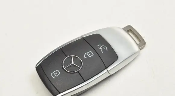 Mercedes-Benz CLA C118 X118 Ignition key/card A1779055504