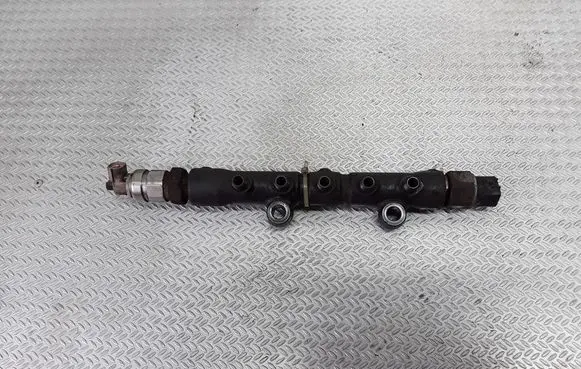 Toyota Avensis T250 Fuel main line pipe