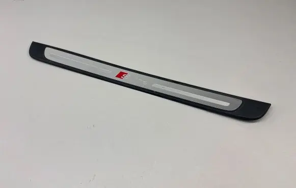 Audi A3 S3 8V Front sill trim cover 8V4853491D