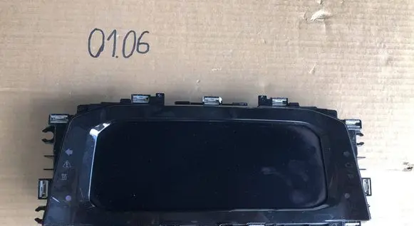 Volkswagen Golf VIII Speedometer (instrument cluster) 5H0920340D