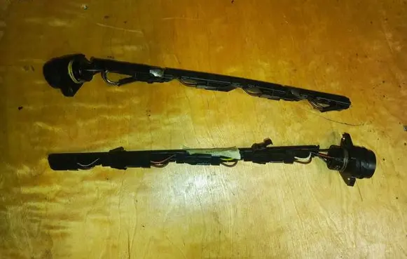 Audi A4 S4 B5 8D Fuel injector wires 038914600
