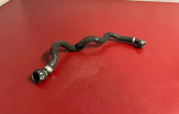 BMW X1 U11 Engine coolant pipe/hose 5A0C5A9
