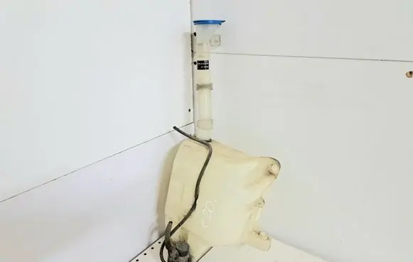 Honda Accord Windshield washer fluid reservoir/tank