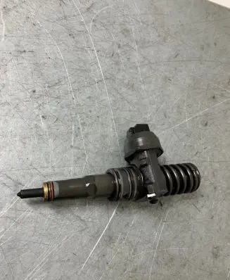 Seat Altea Fuel injector 038130073AG