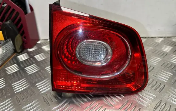 Volkswagen Tiguan Tailgate rear/tail lights 00969203