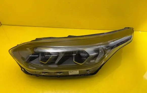 KIA Ceed Headlight/headlamp 92101J7500