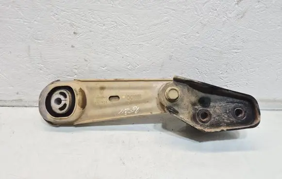 Nissan Rogue Engine mount bracket 113605HA0A
