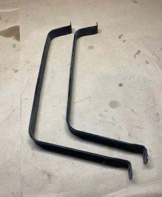 BMW 2 F46 Fuel tank mounting bracket 7318624 7300514