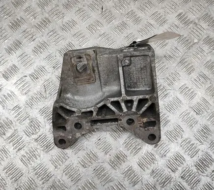 Land Rover Range Rover Evoque L538 Engine mounting bracket GJ326P096AE