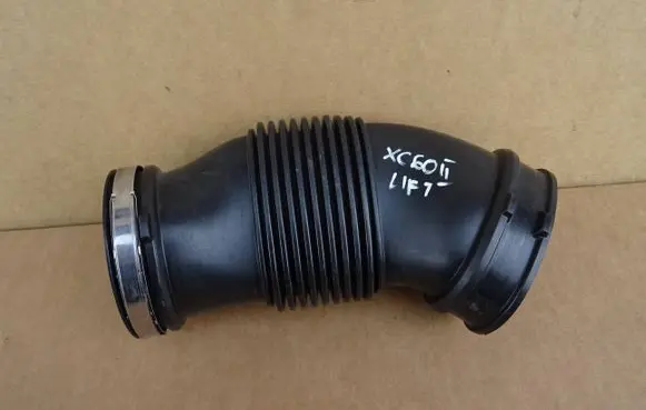 Volvo XC60 Air intake hose/pipe 32339714 5T7RA