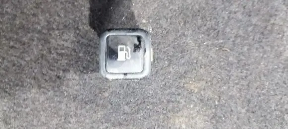 Seat Toledo II (1M) Fuel tank opening switch 3b0959833a