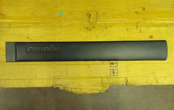 Citroen Berlingo Front door trim (molding) 9619030577