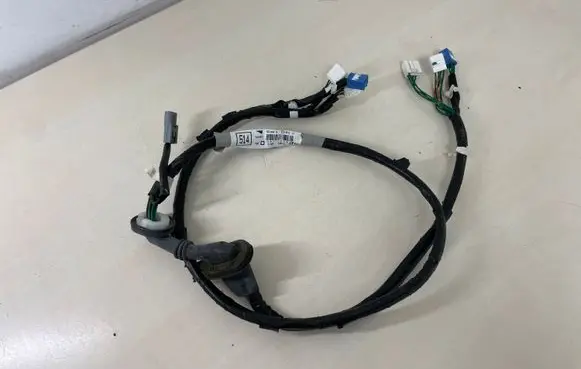 Toyota Avensis T270 Tailgate/trunk wiring harness 8218405140H 8218405140
