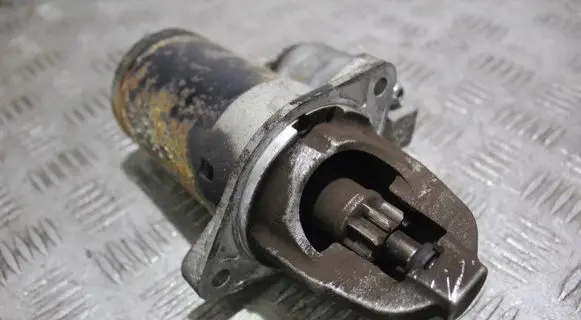 Mitsubishi Lancer X Starter motor M000T45275ZT
