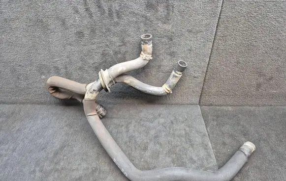 Audi A4 S4 B7 8E 8H Heater radiator pipe/hose 8E1819350T 8E1819373AE 8E0819372