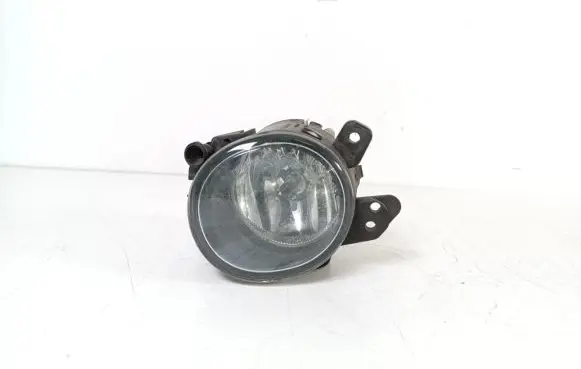 Mercedes-Benz C W204 Front fog light A2518200756