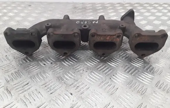 Mitsubishi Pajero Exhaust manifold