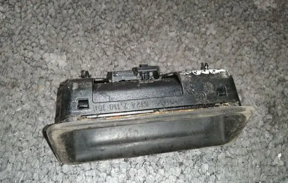 Tailgate opening switch