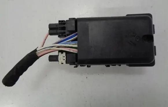 Peugeot 508 Fuse box cover 9665492680