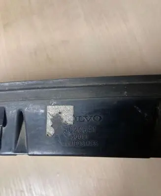 Volvo XC90 Front grill 8620641