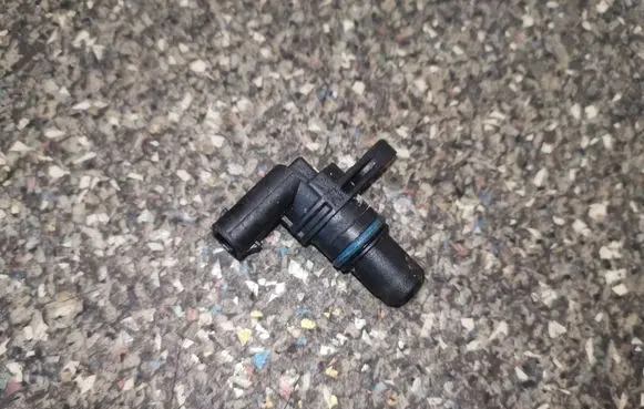 Audi A4 S4 B8 8K Crankshaft position sensor 07L905163B