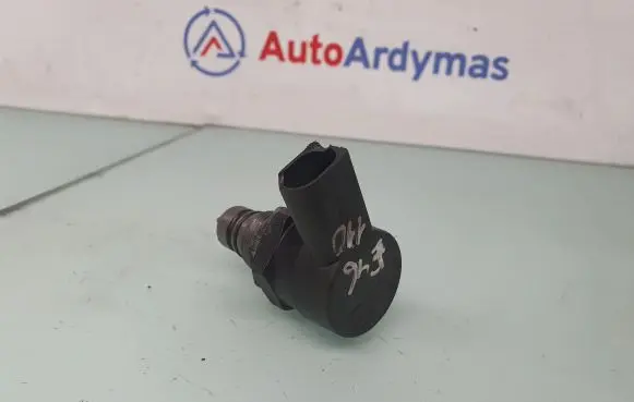 BMW 3 E90 E91 Fuel pressure regulator 7805734 13537805734