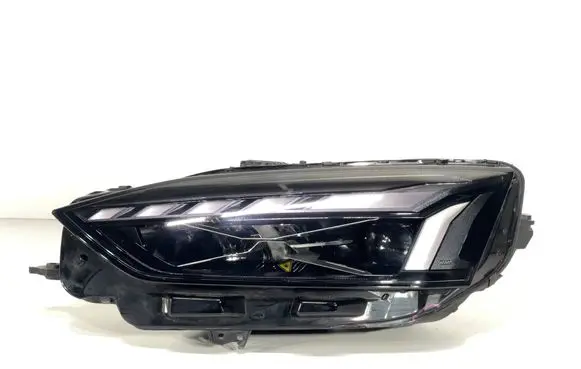 Audi RS5 Headlight/headlamp 8W6941085
