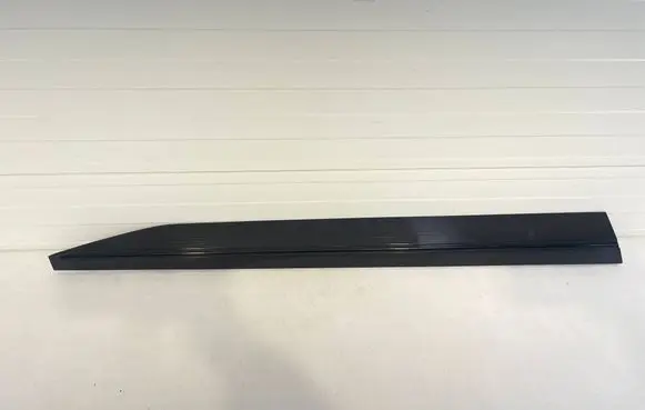 Skoda Superb B8 (3V) Front door trim (molding) 3V0853293