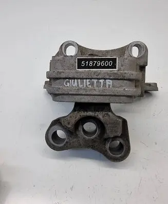 Alfa Romeo Giulietta Engine mount bracket 51879600