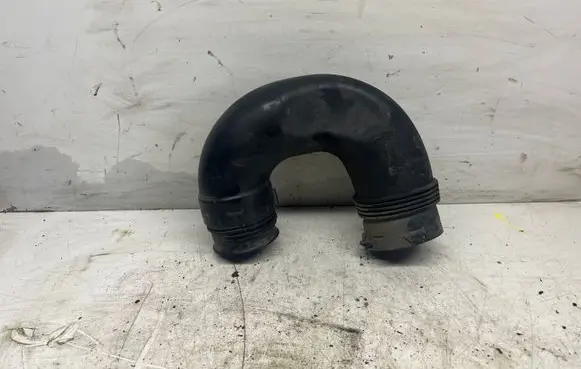 Volkswagen Golf Plus Air intake duct part 1K0129618BQ