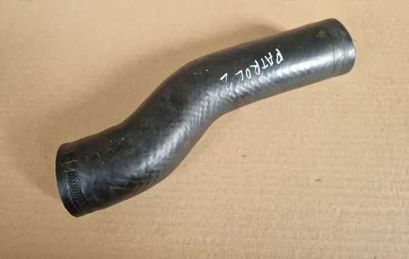 Nissan Patrol Y61 Intercooler hose/pipe