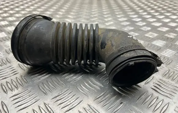 Honda CR-V Turbo air intake inlet pipe/hose 