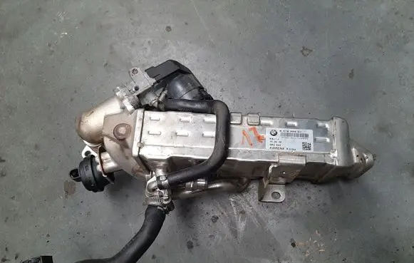 EGR valve cooler