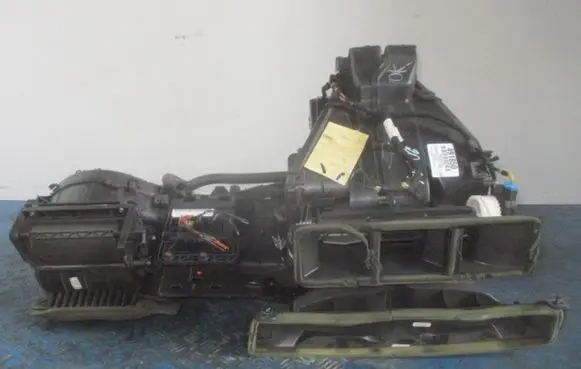 Volkswagen Golf V Interior heater climate box assembly 1K1820003QL
